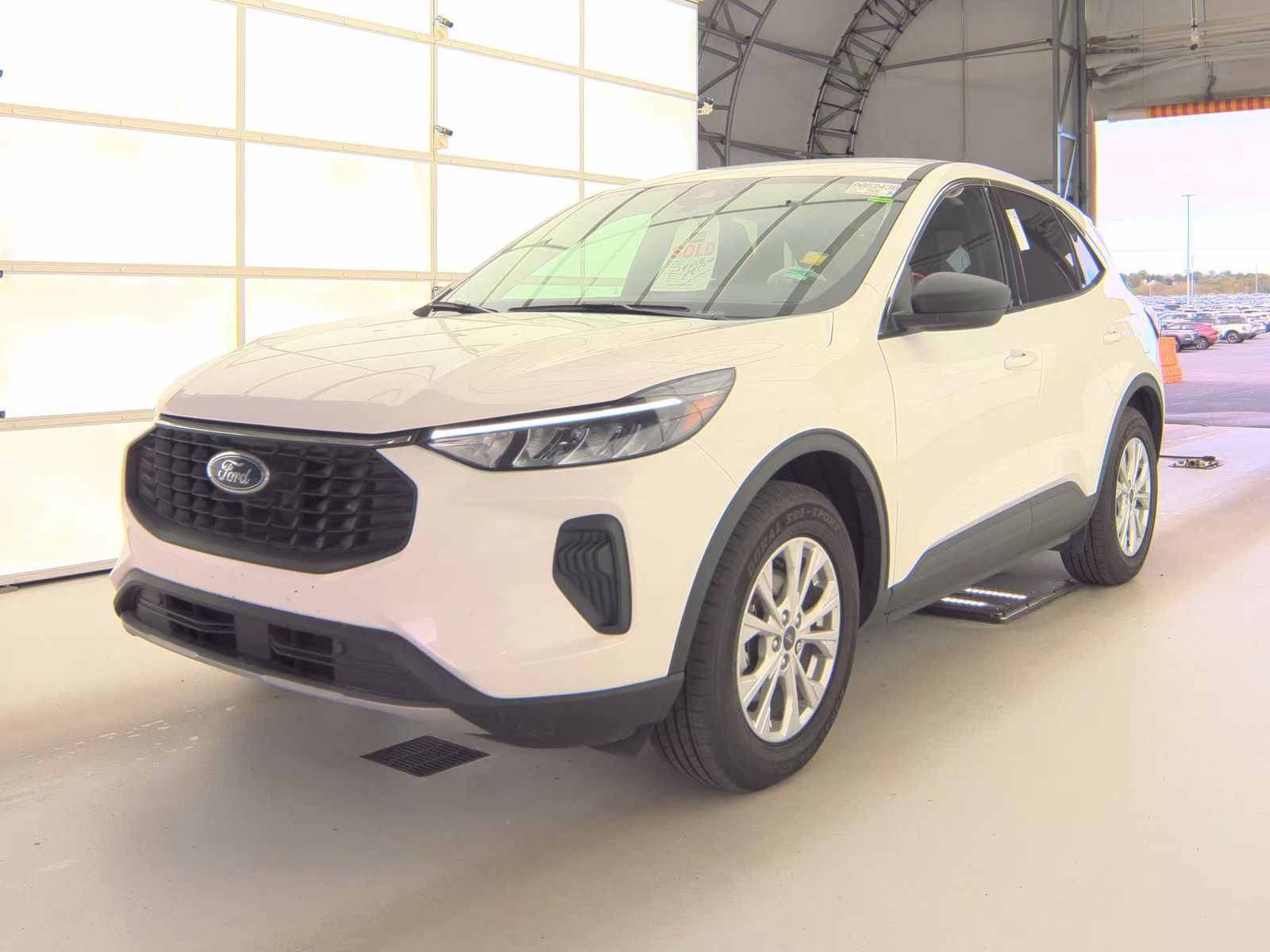FORD ESCAPE - 1