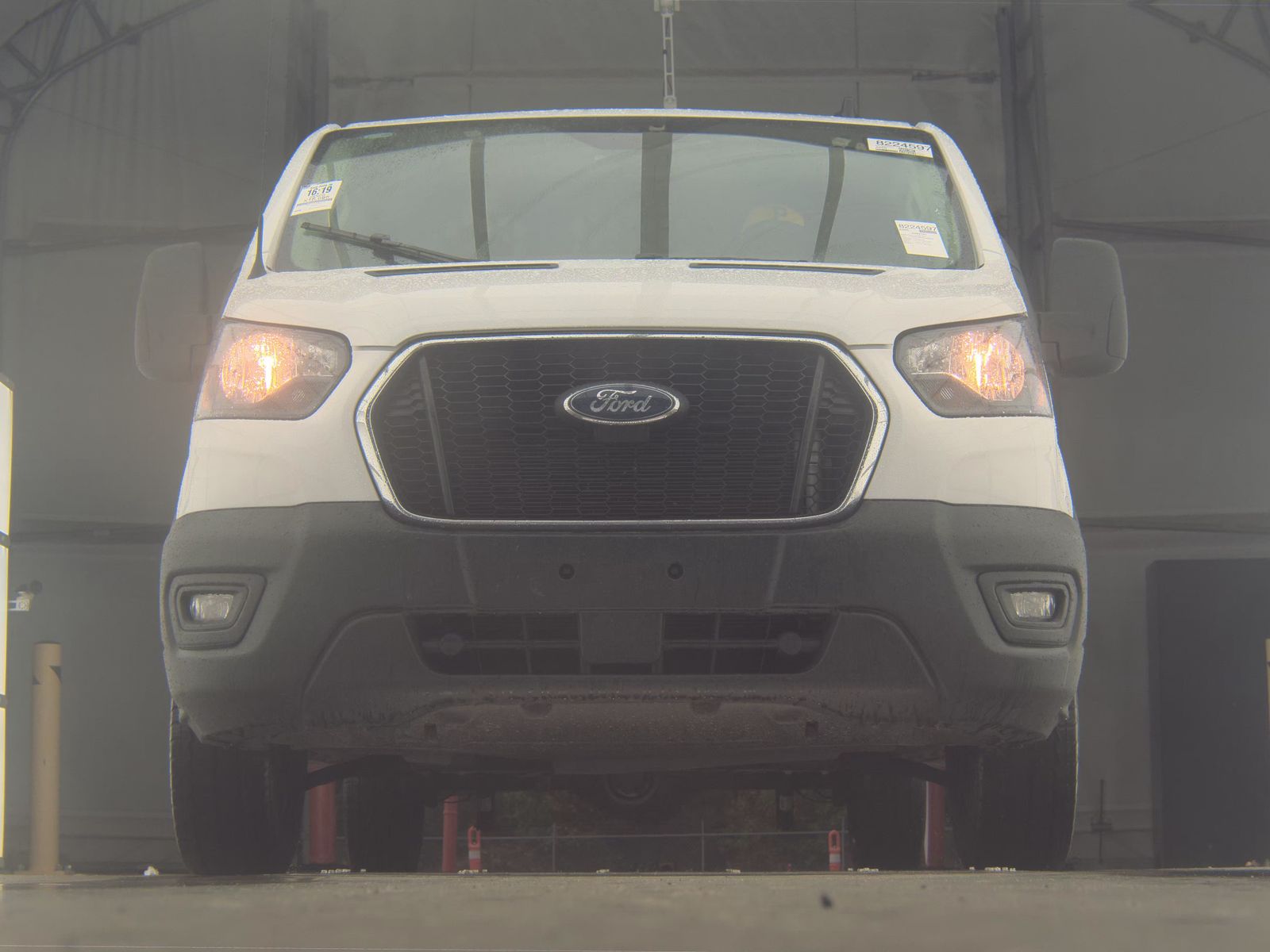 FORD TRANSIT 250 - 4