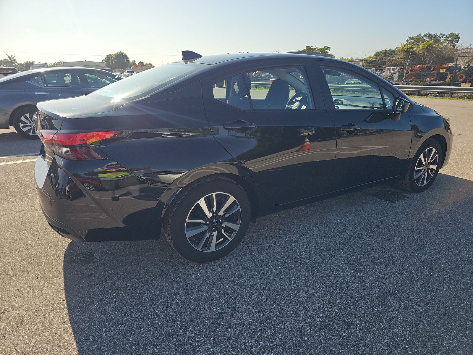 NISSAN VERSA - 5