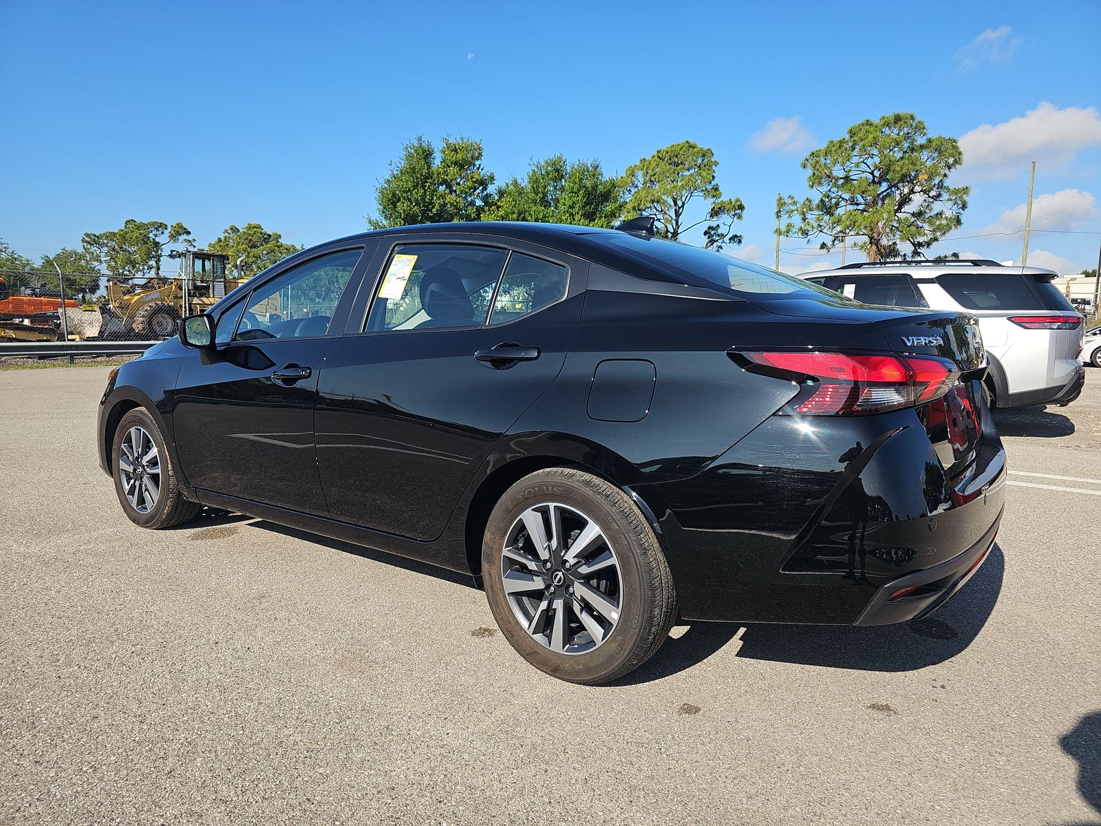 NISSAN VERSA - 7