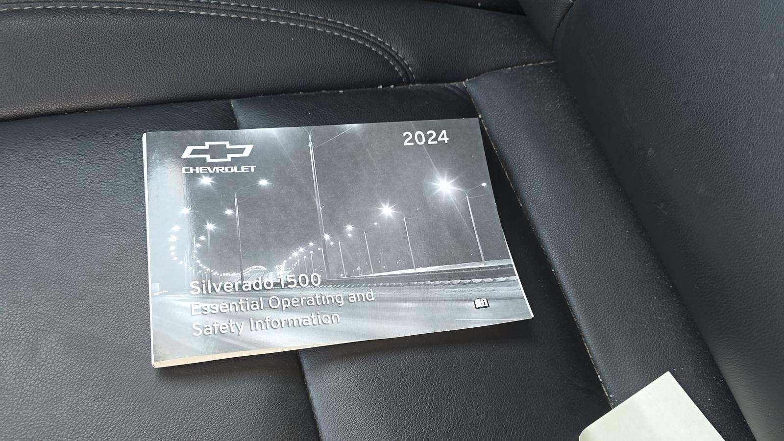 2024 Chevrolet Silverado 1500 RST AWD
