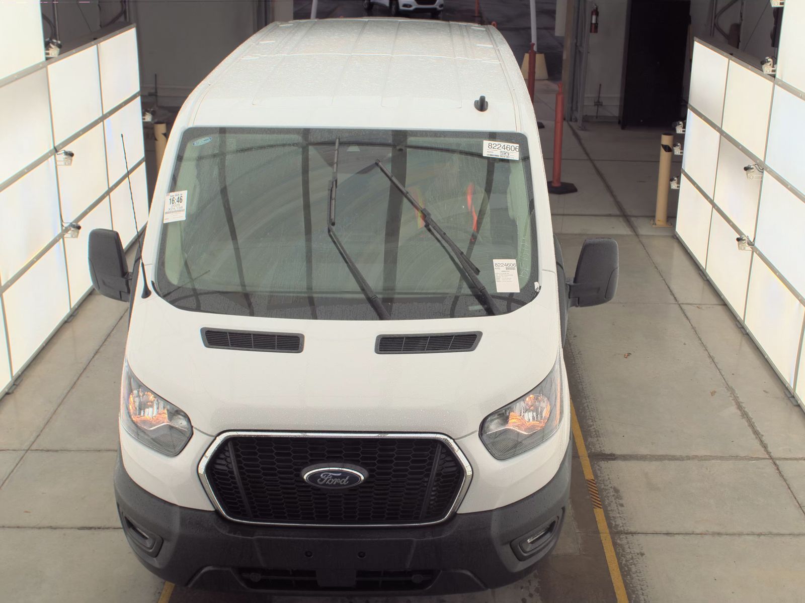 FORD TRANSIT 250 - 3