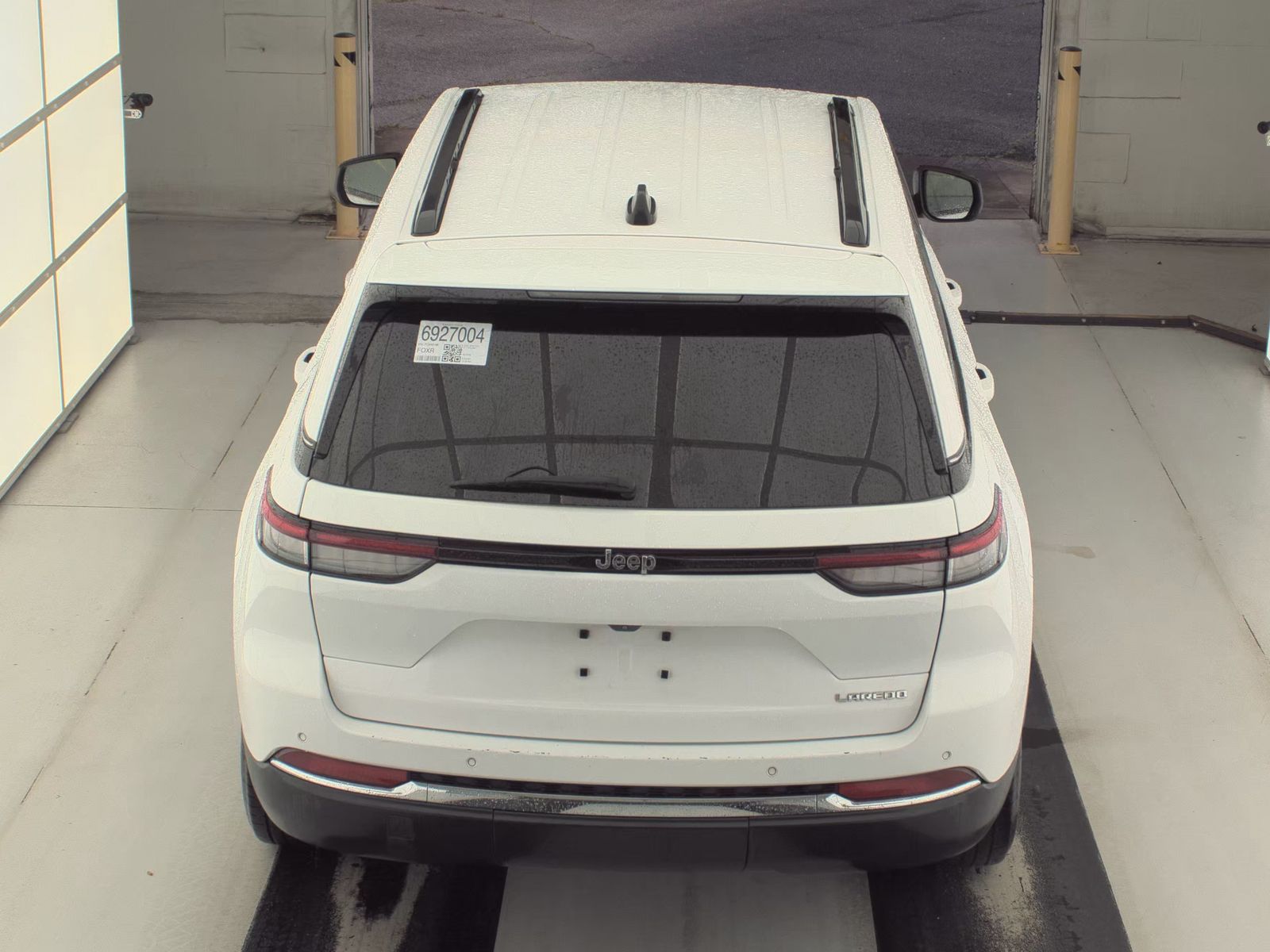 2023 Jeep Grand Cherokee Laredo RWD