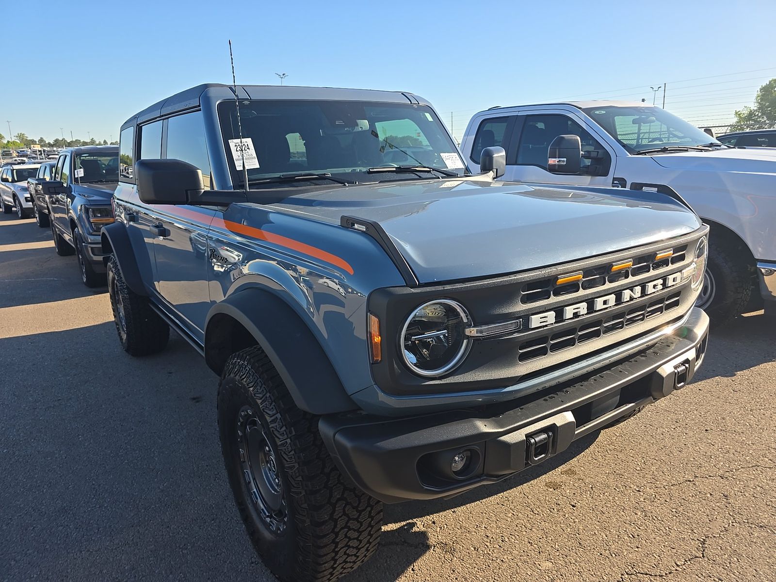 FORD BRONCO - 4