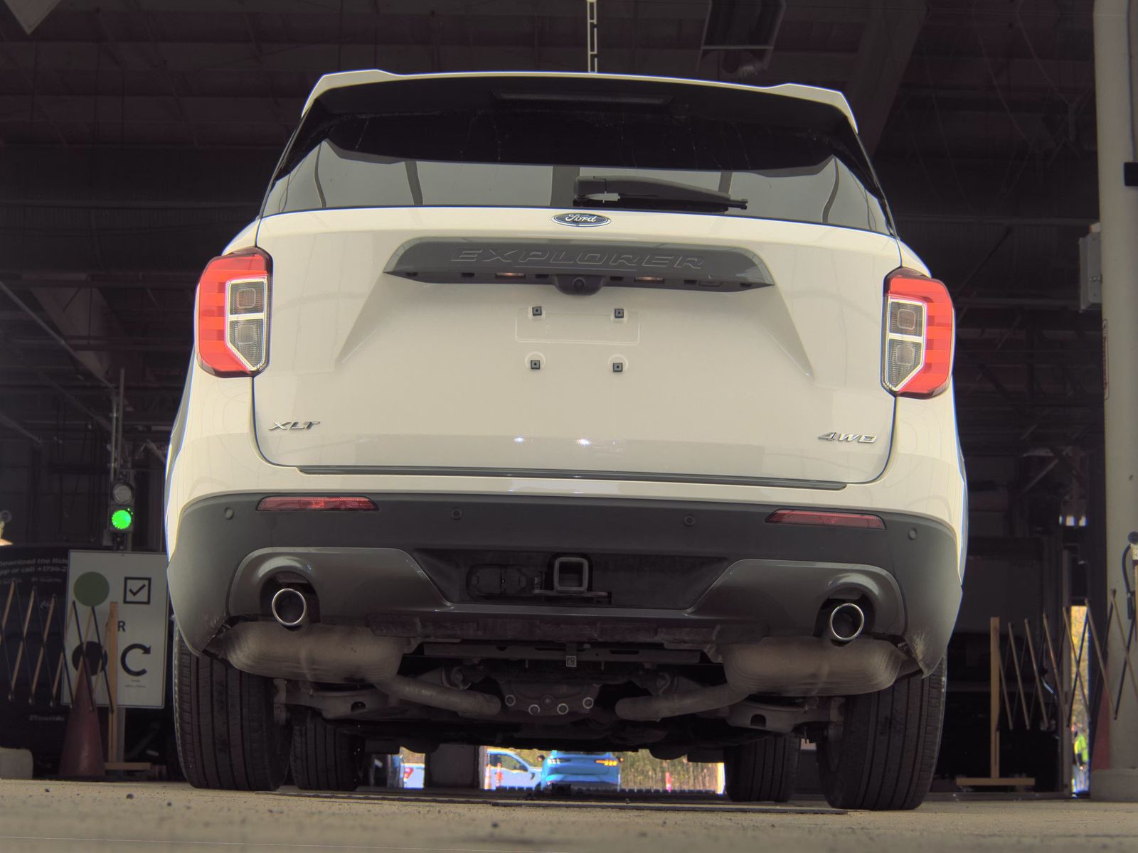 FORD EXPLORER - 8