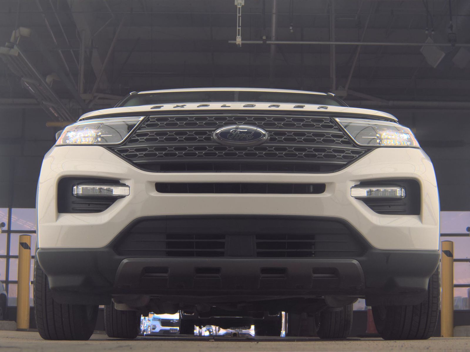 FORD EXPLORER - 4