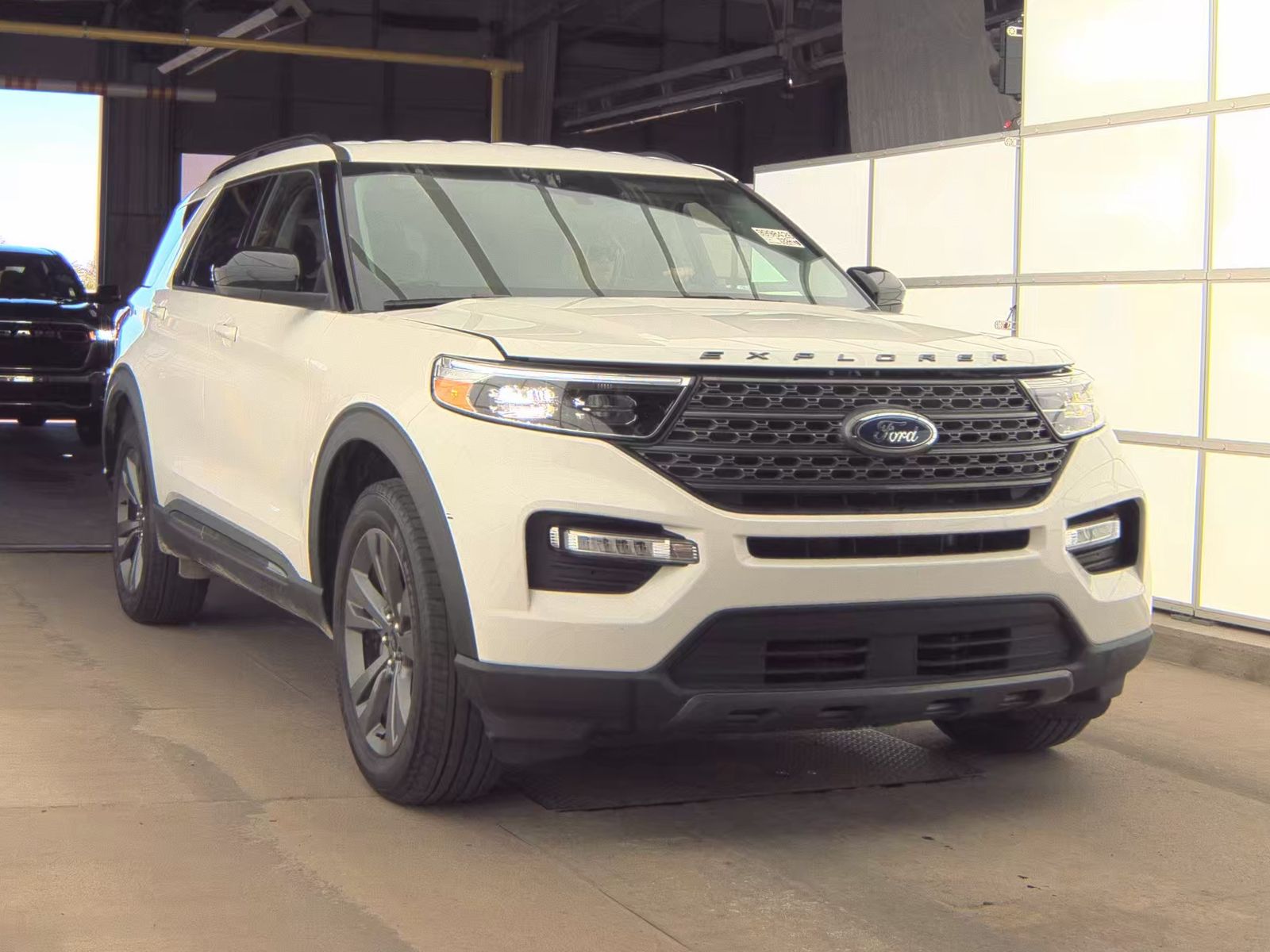FORD EXPLORER - 5