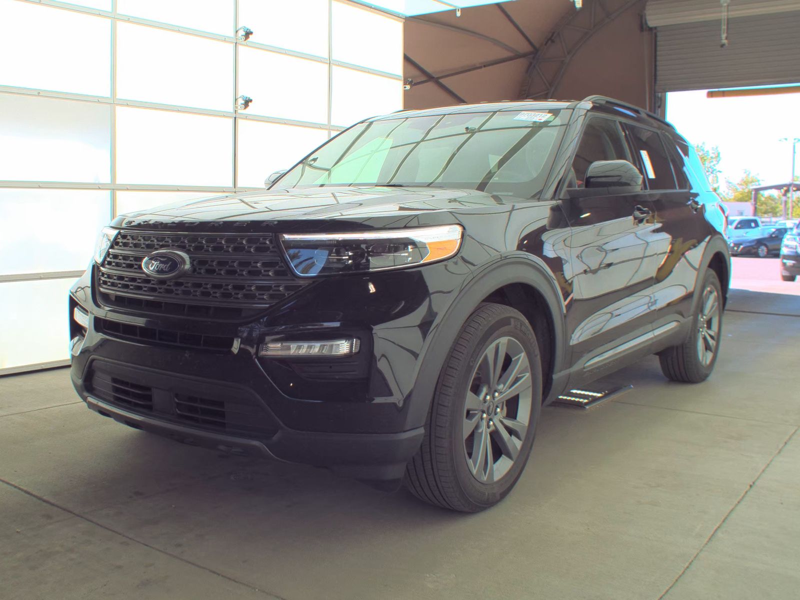 FORD EXPLORER - 1