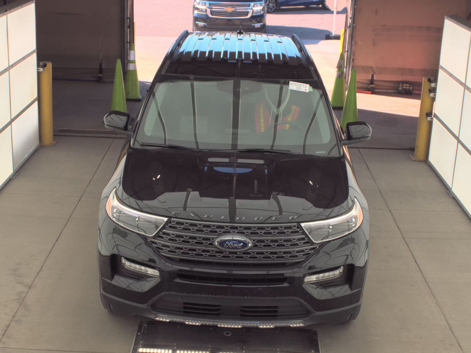 FORD EXPLORER - 3