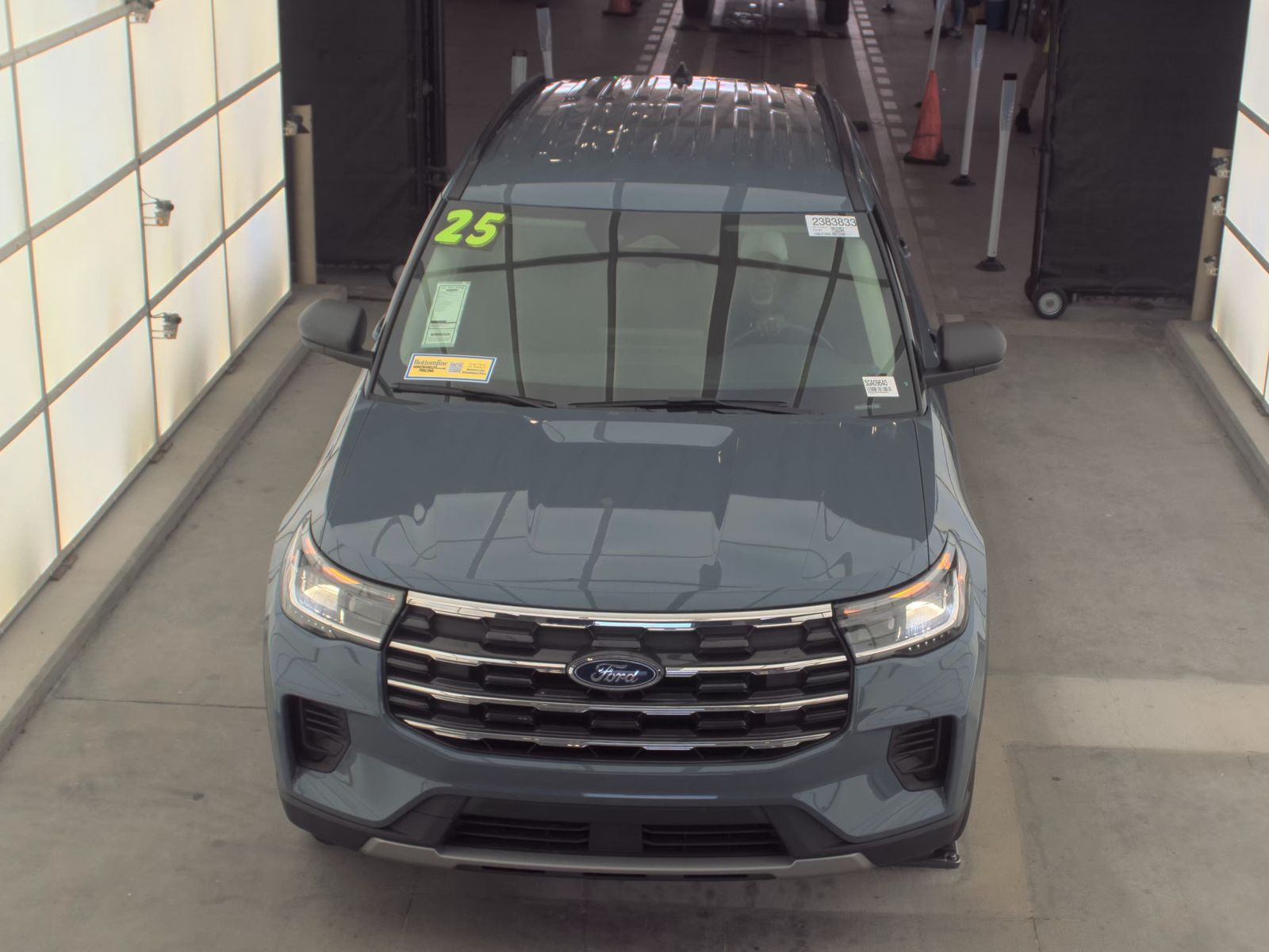 FORD EXPLORER - 3