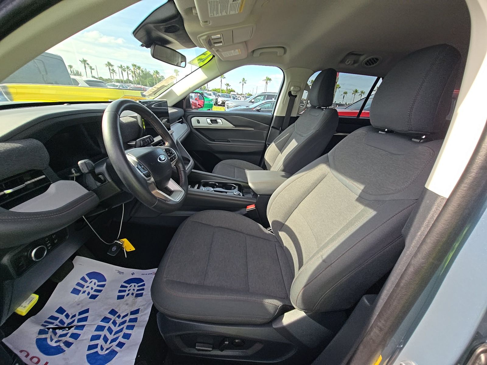 FORD EXPLORER - 8