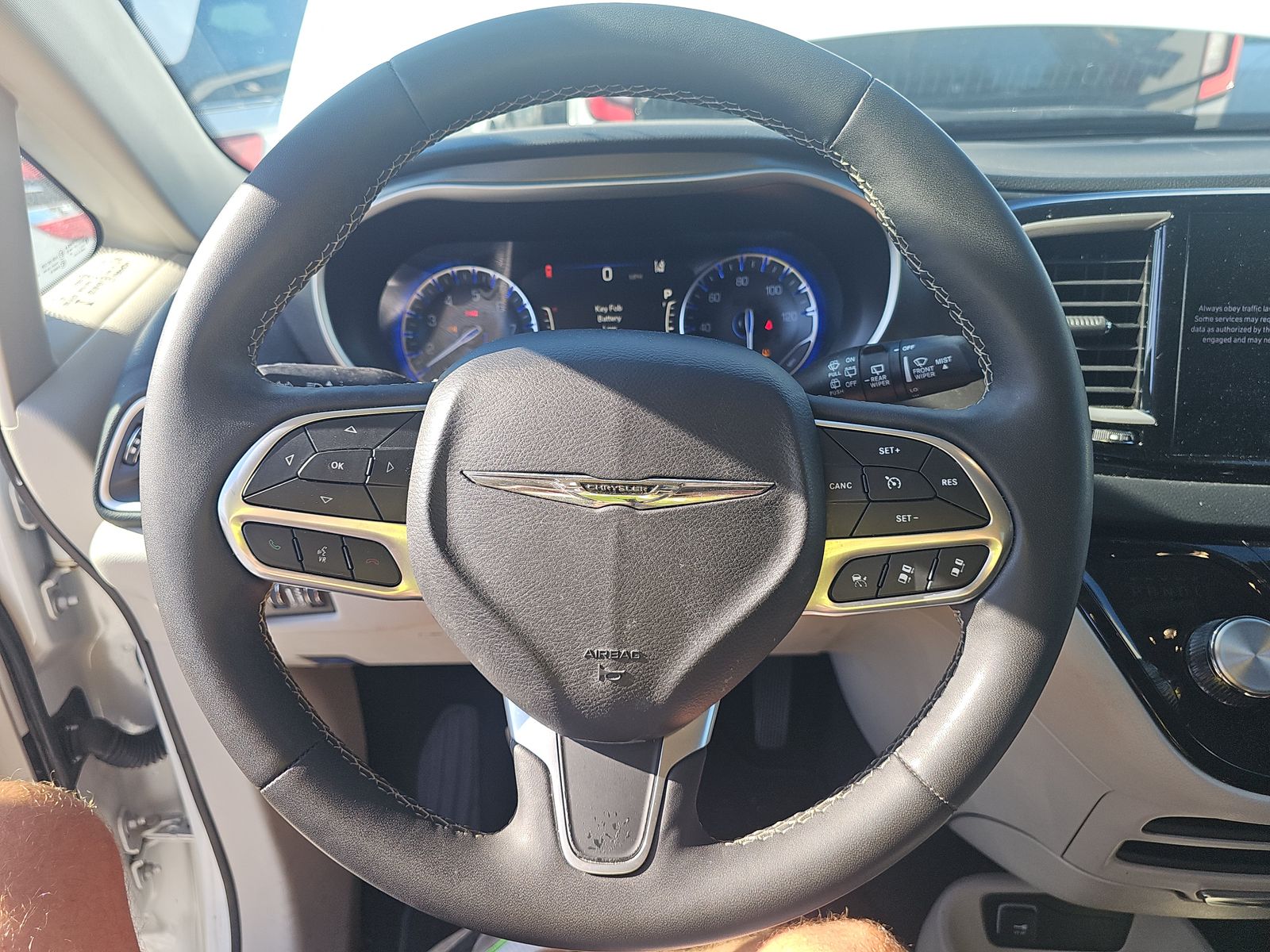 2023 Chrysler Pacifica Touring L FWD