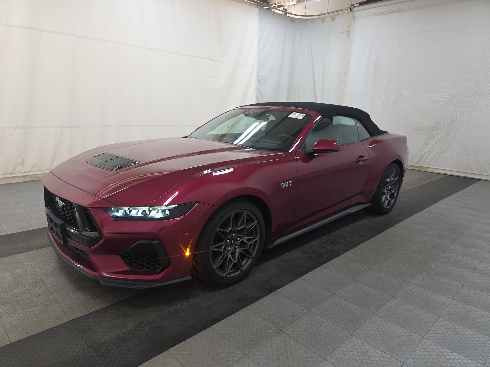 FORD MUSTANG - 1