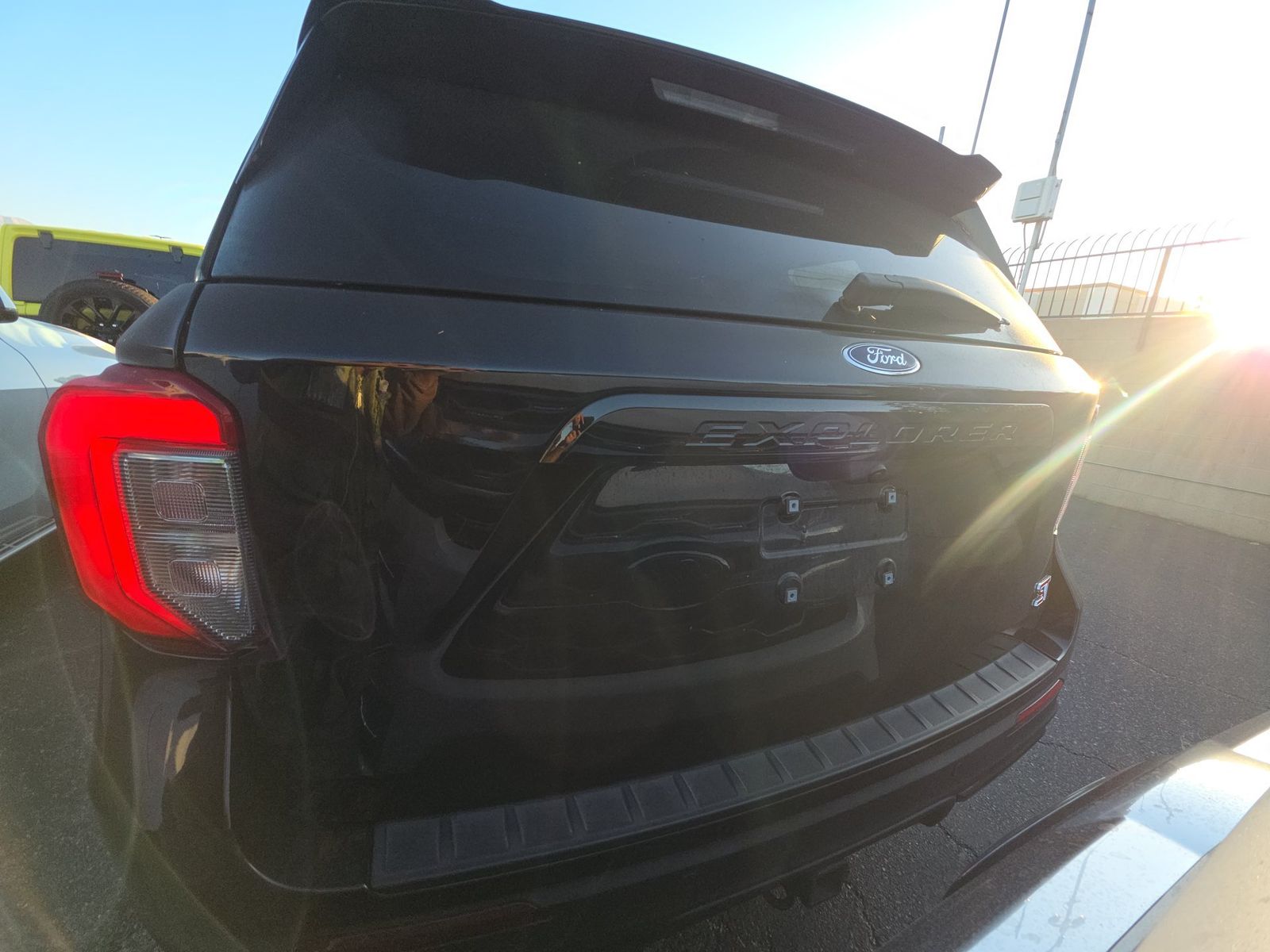 FORD EXPLORER - 6