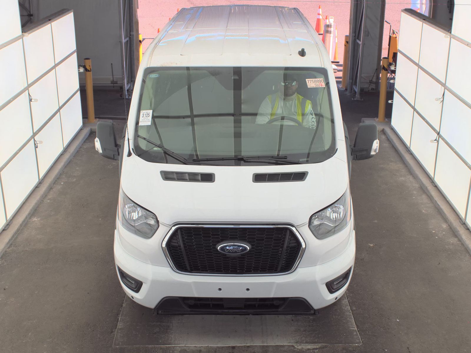 FORD TRANSIT 350 - 3
