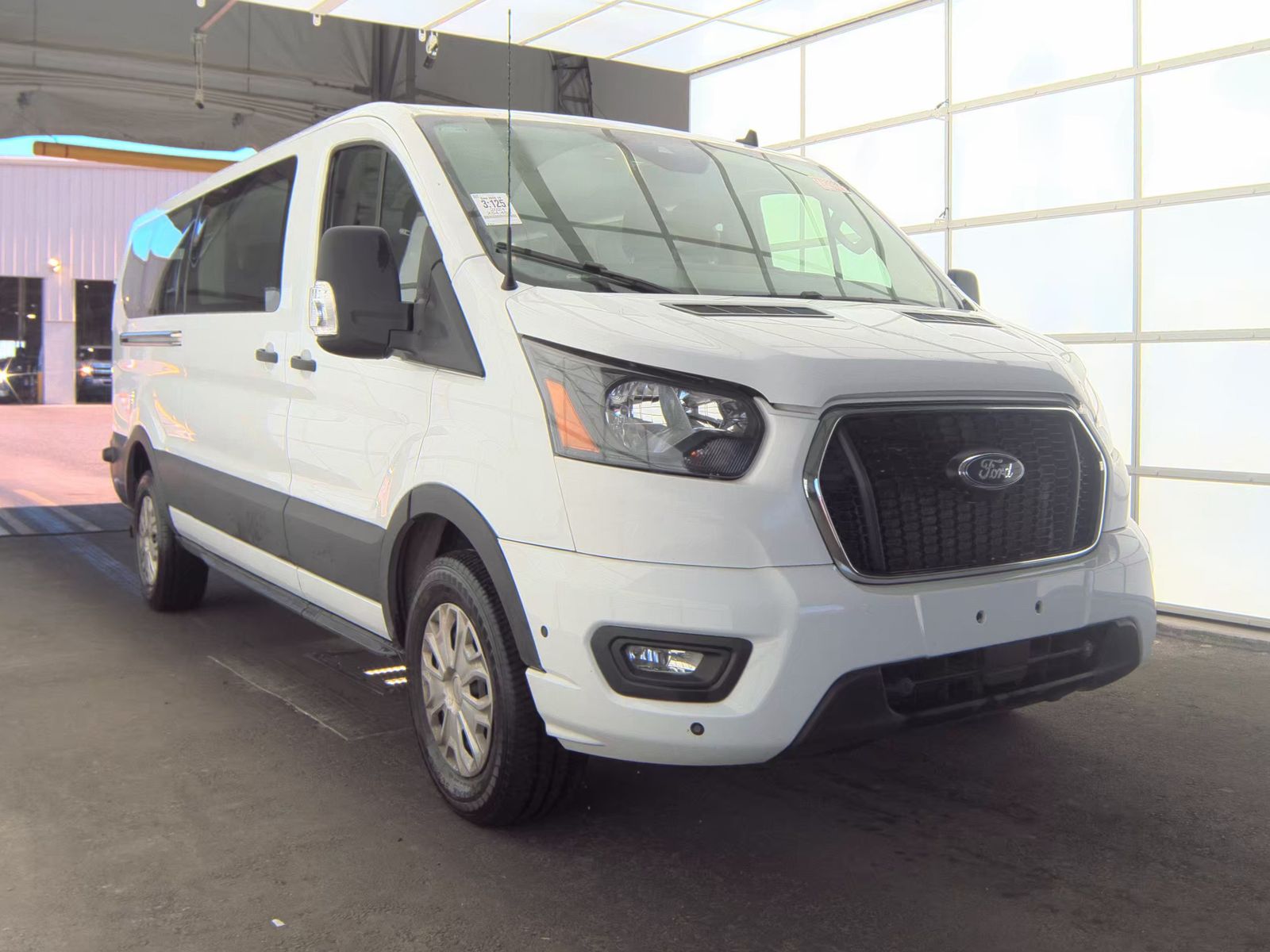 FORD TRANSIT 350 - 4