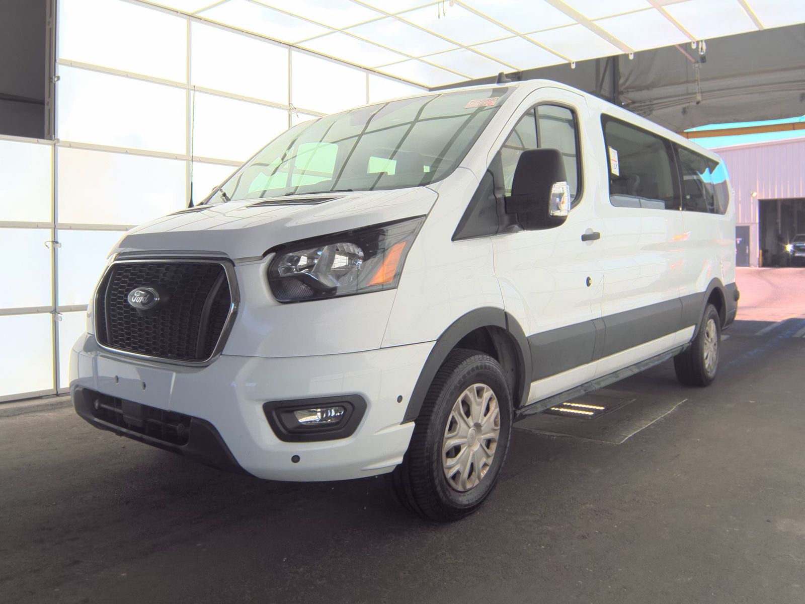 FORD TRANSIT 350 - 1