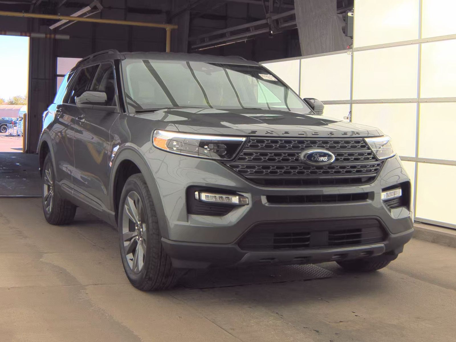 FORD EXPLORER - 5