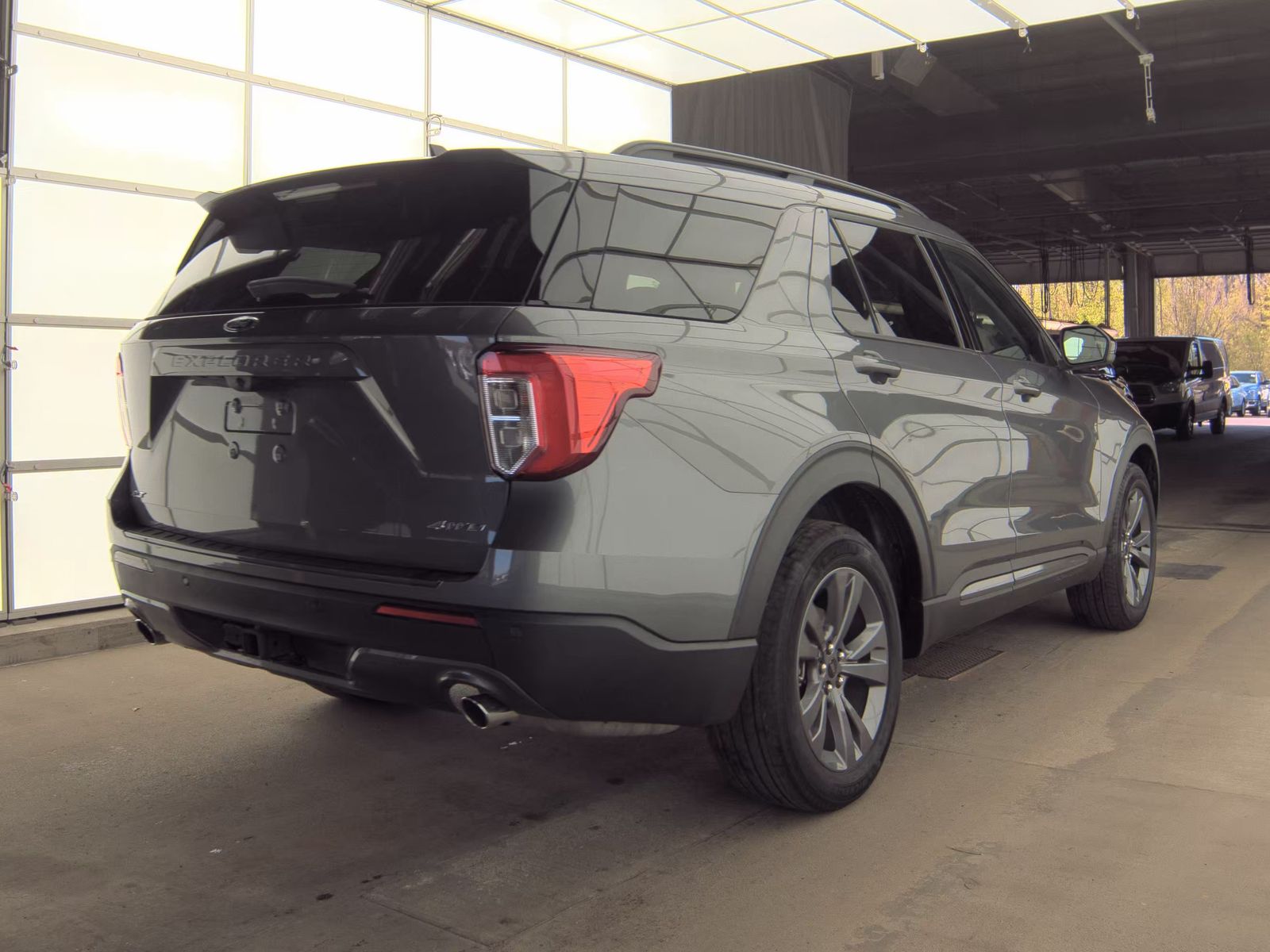FORD EXPLORER - 6