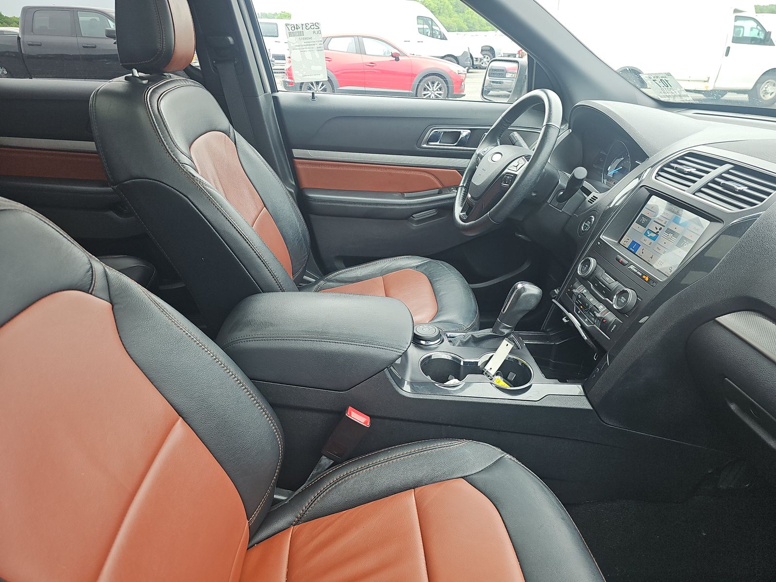 FORD EXPLORER - 9