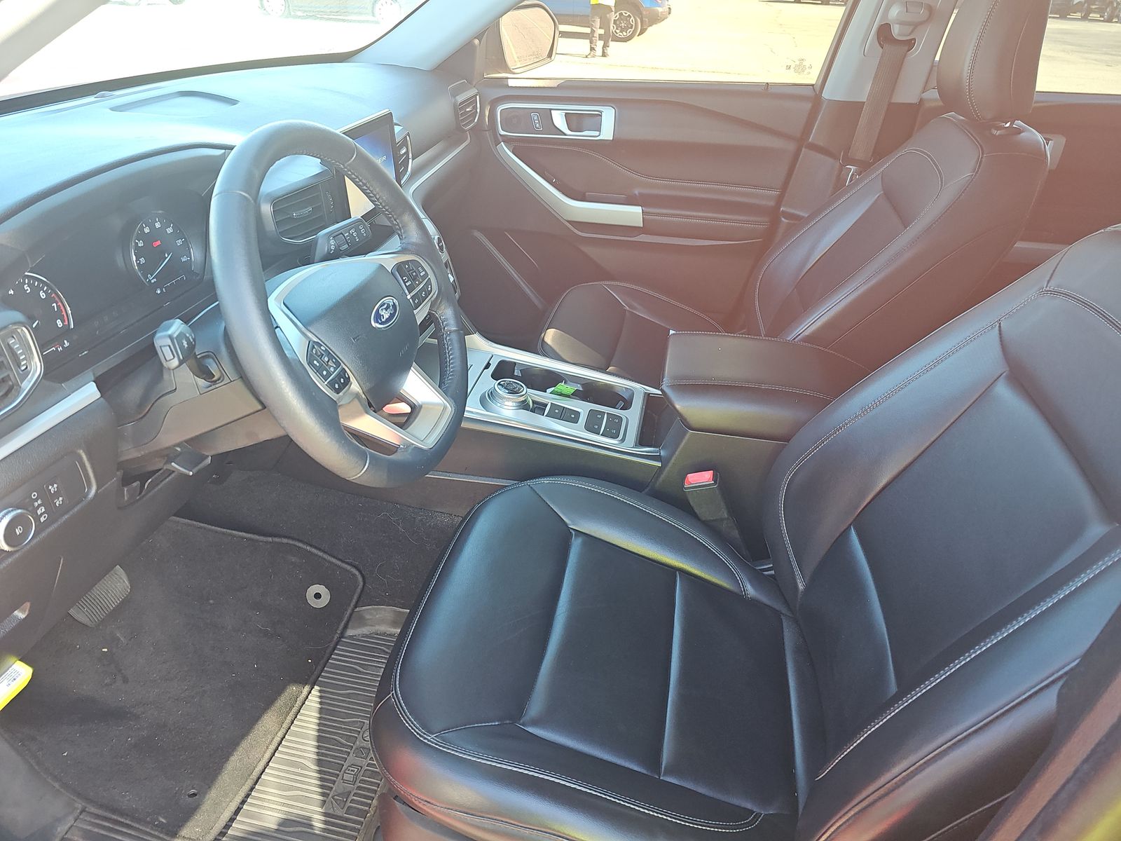 FORD EXPLORER - 8