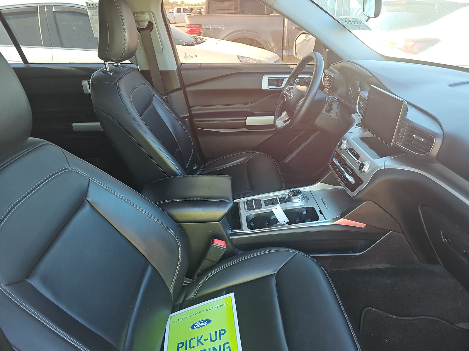 FORD EXPLORER - 9
