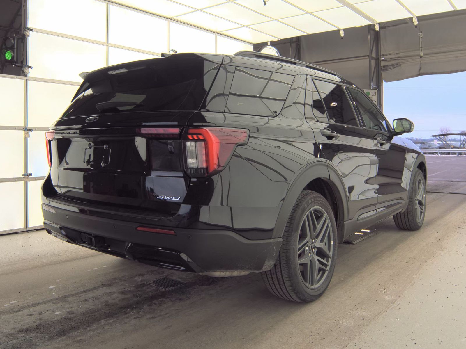 FORD EXPLORER - 6