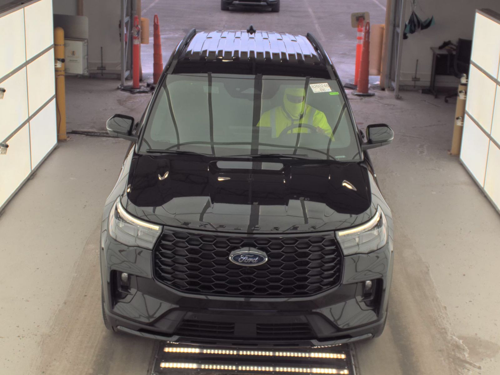 FORD EXPLORER - 3