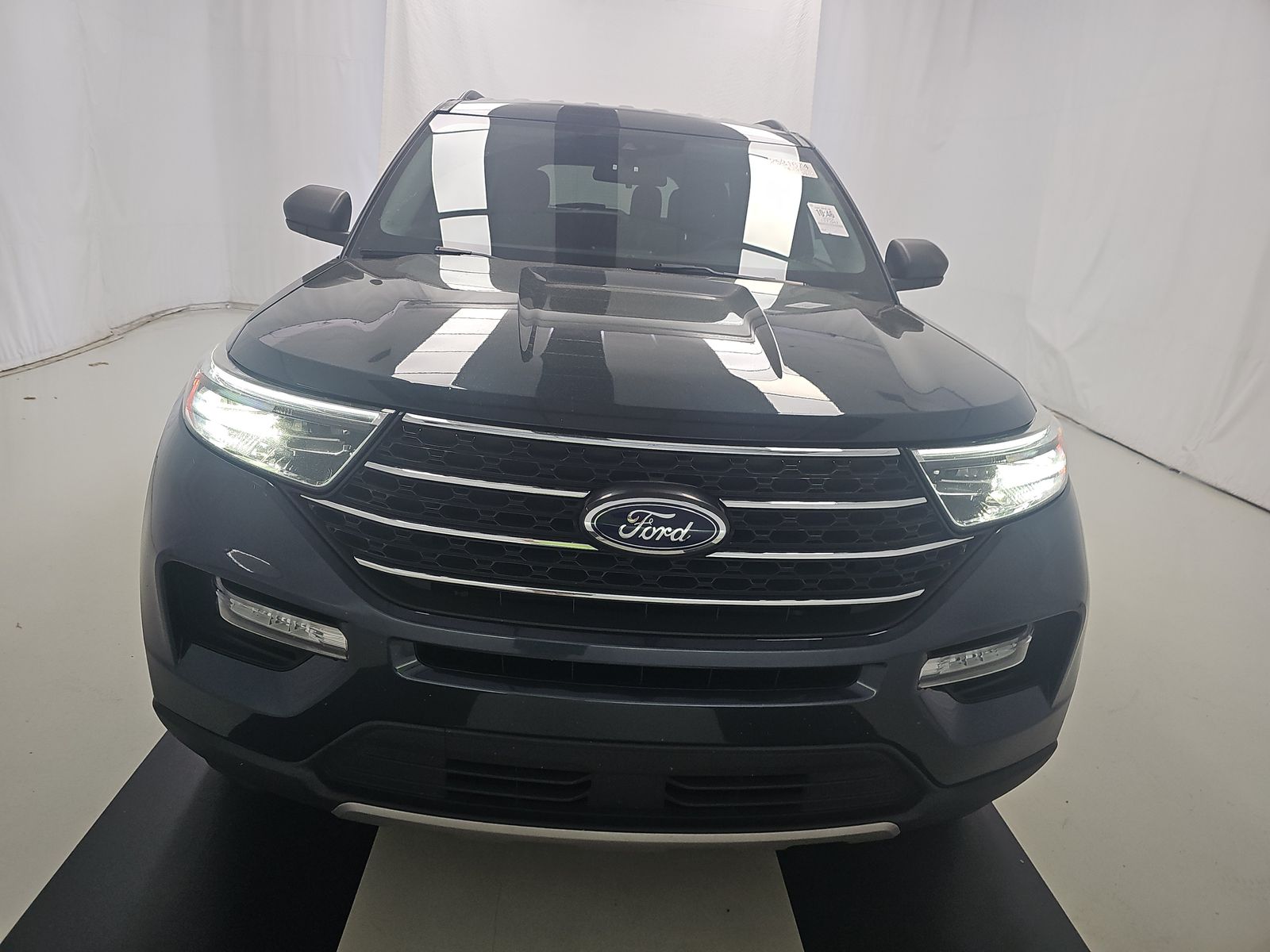 FORD EXPLORER - 3