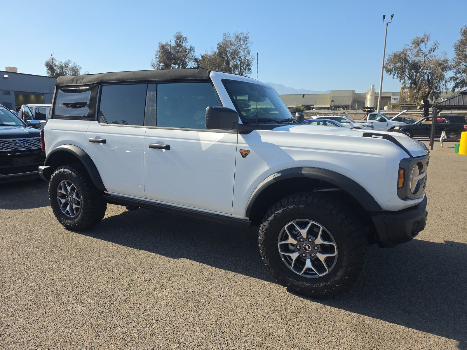 FORD BRONCO - 4