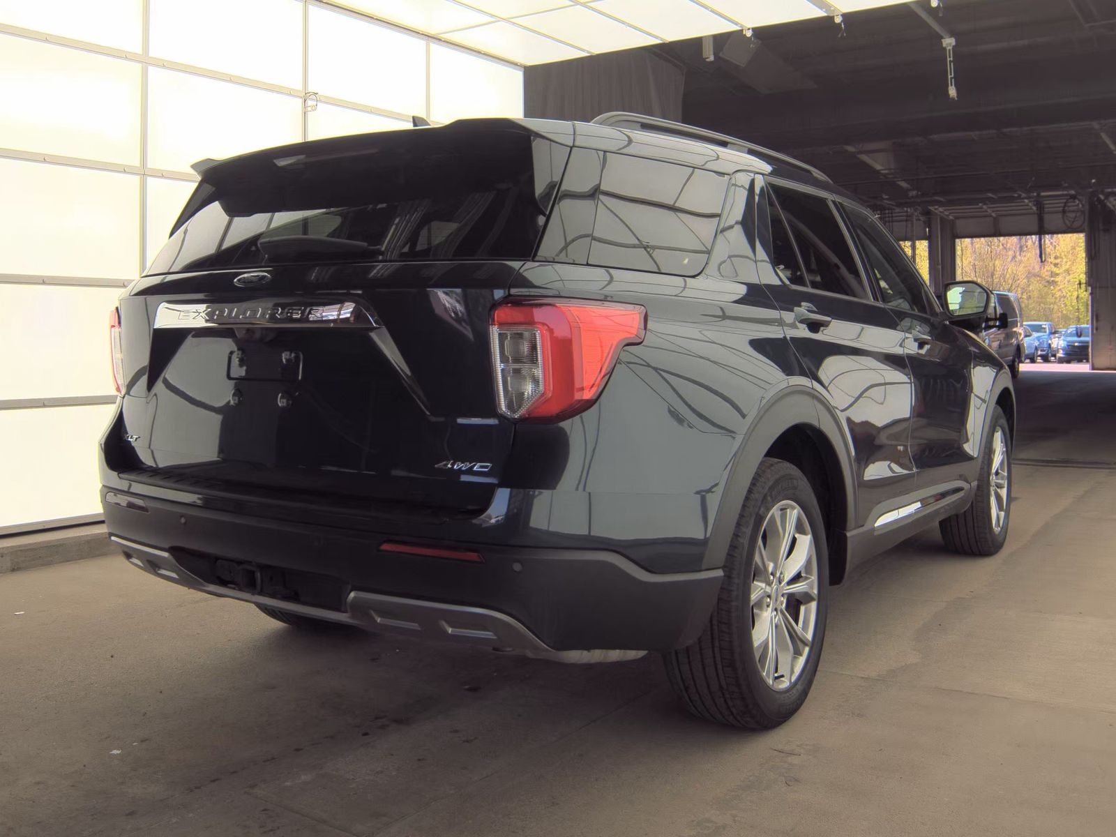 FORD EXPLORER - 6