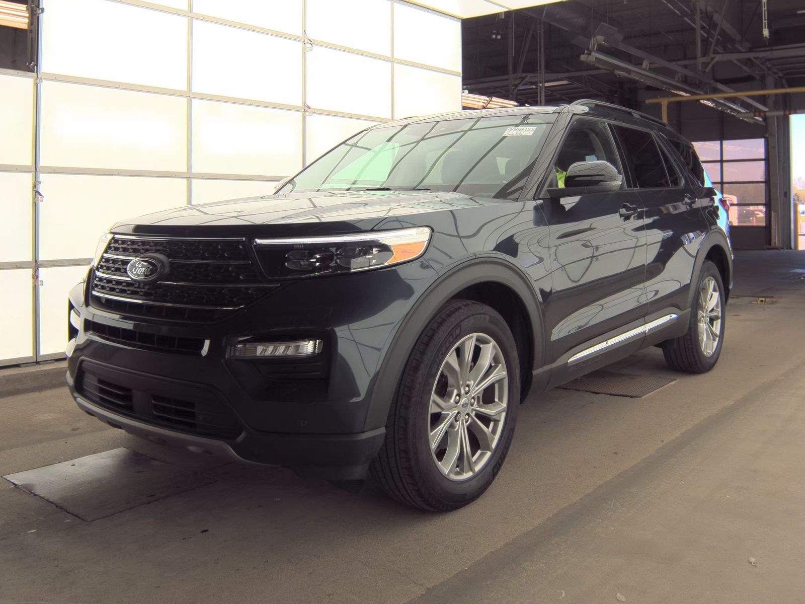 FORD EXPLORER - 1