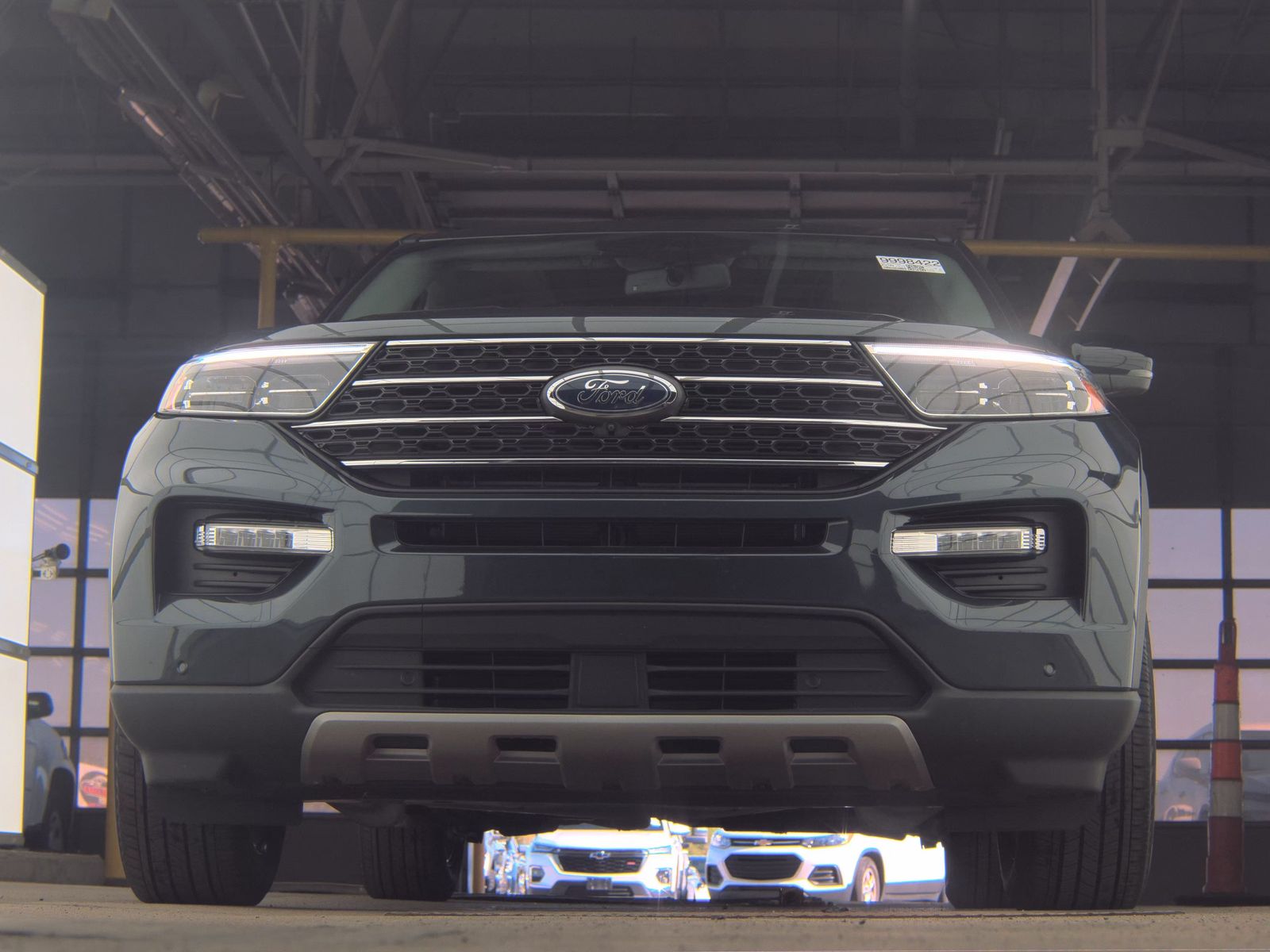FORD EXPLORER - 4