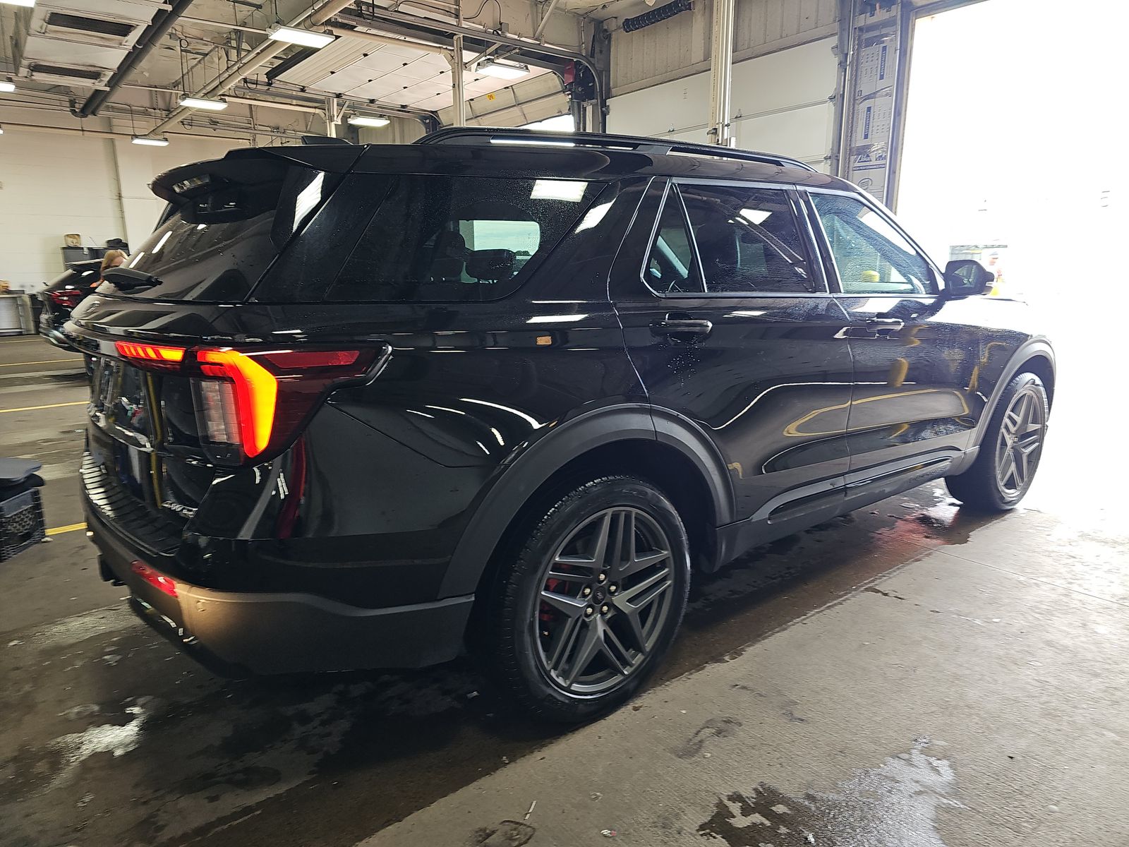 FORD EXPLORER - 6