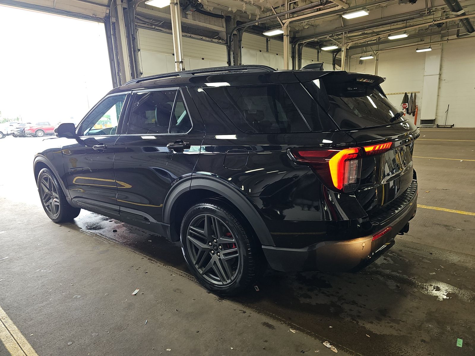 FORD EXPLORER - 9