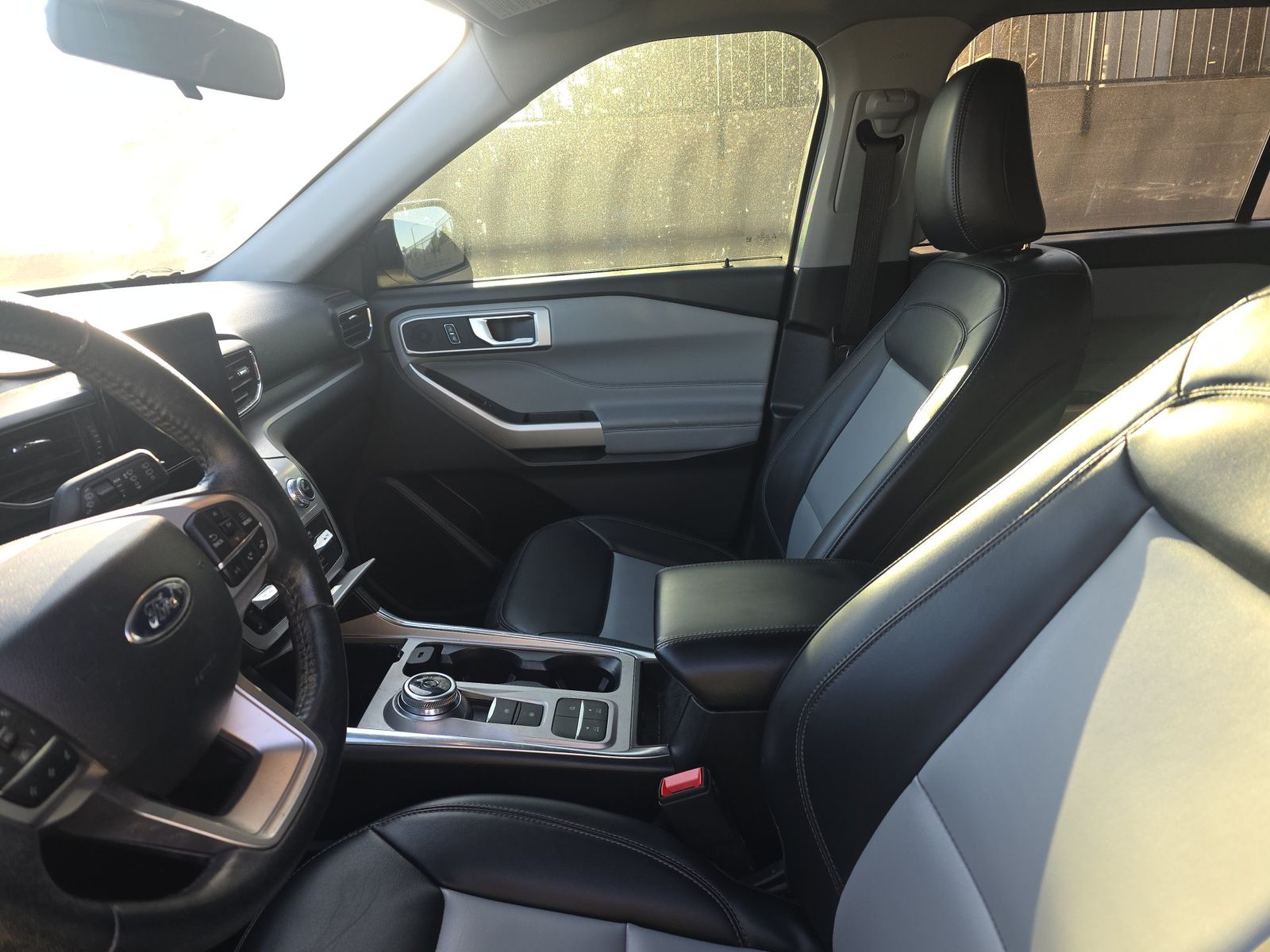 FORD EXPLORER - 8