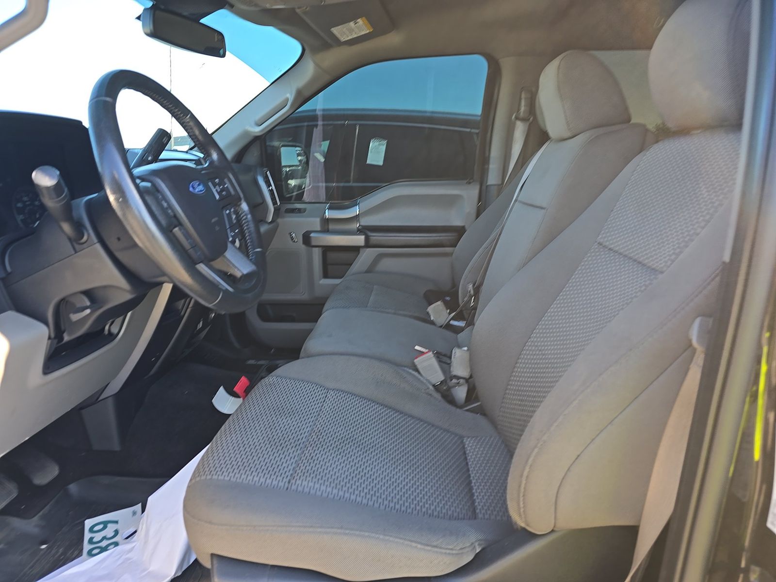 FORD F-150 - 8