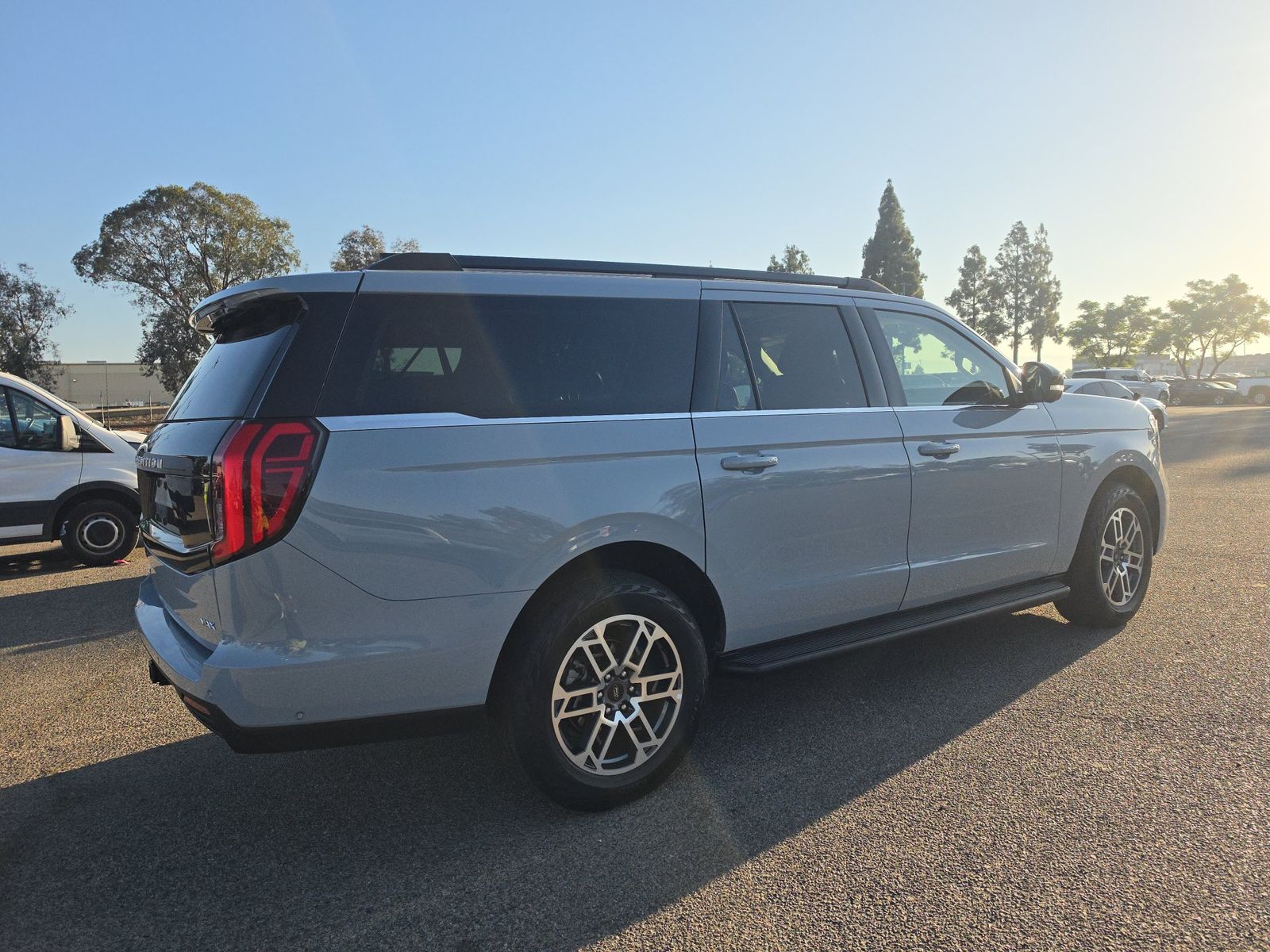 FORD EXPEDITION MAX - 5