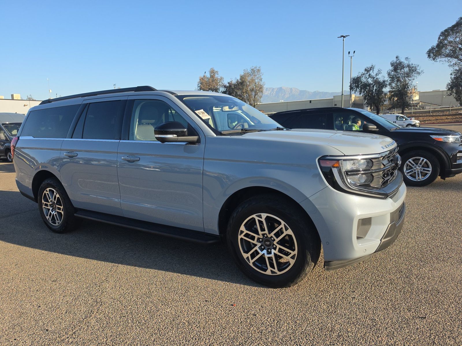 FORD EXPEDITION MAX - 4
