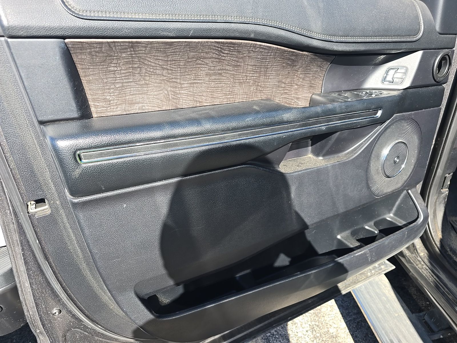 FORD EXPEDITION MAX - 10