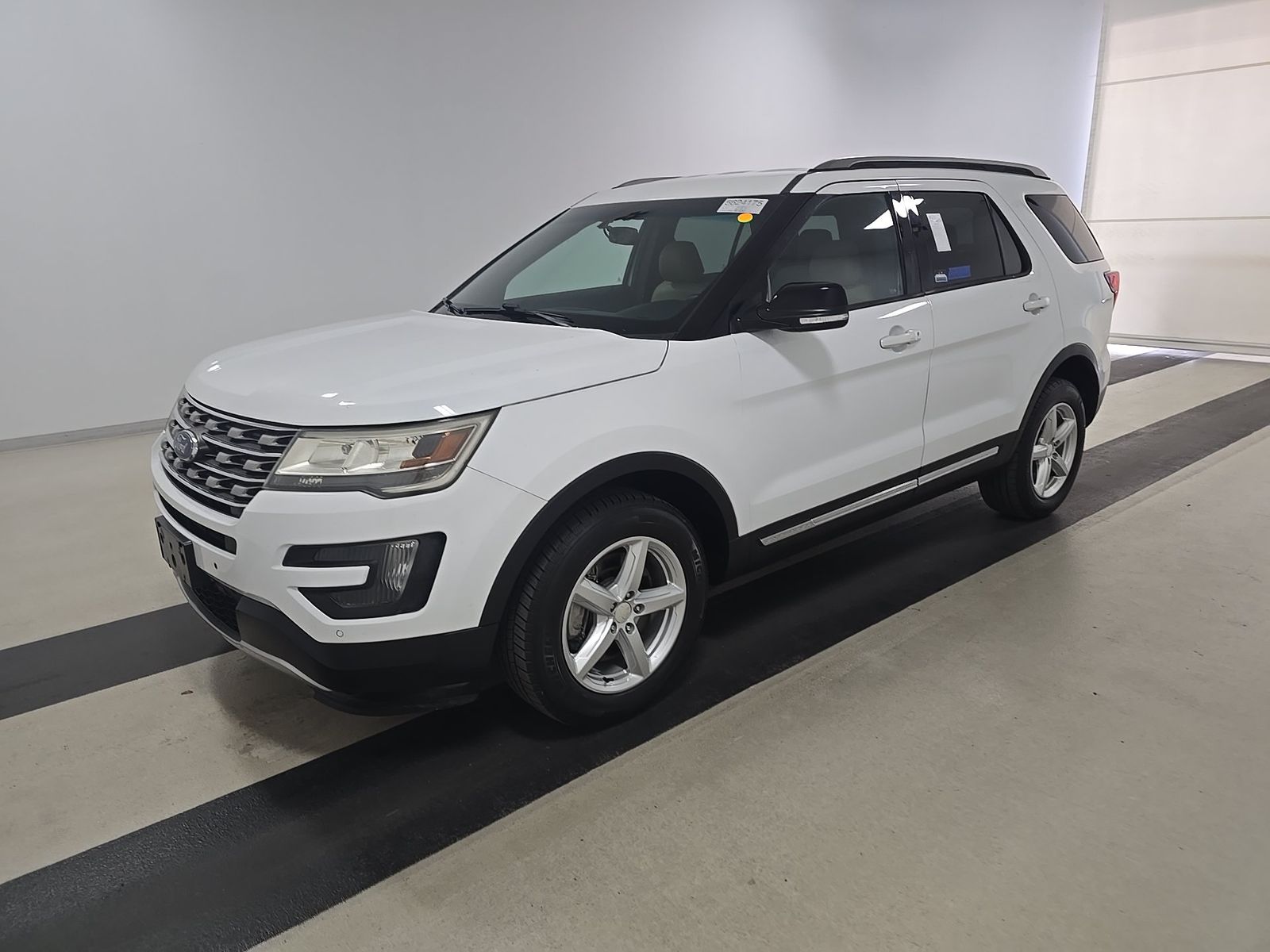 FORD EXPLORER - 1