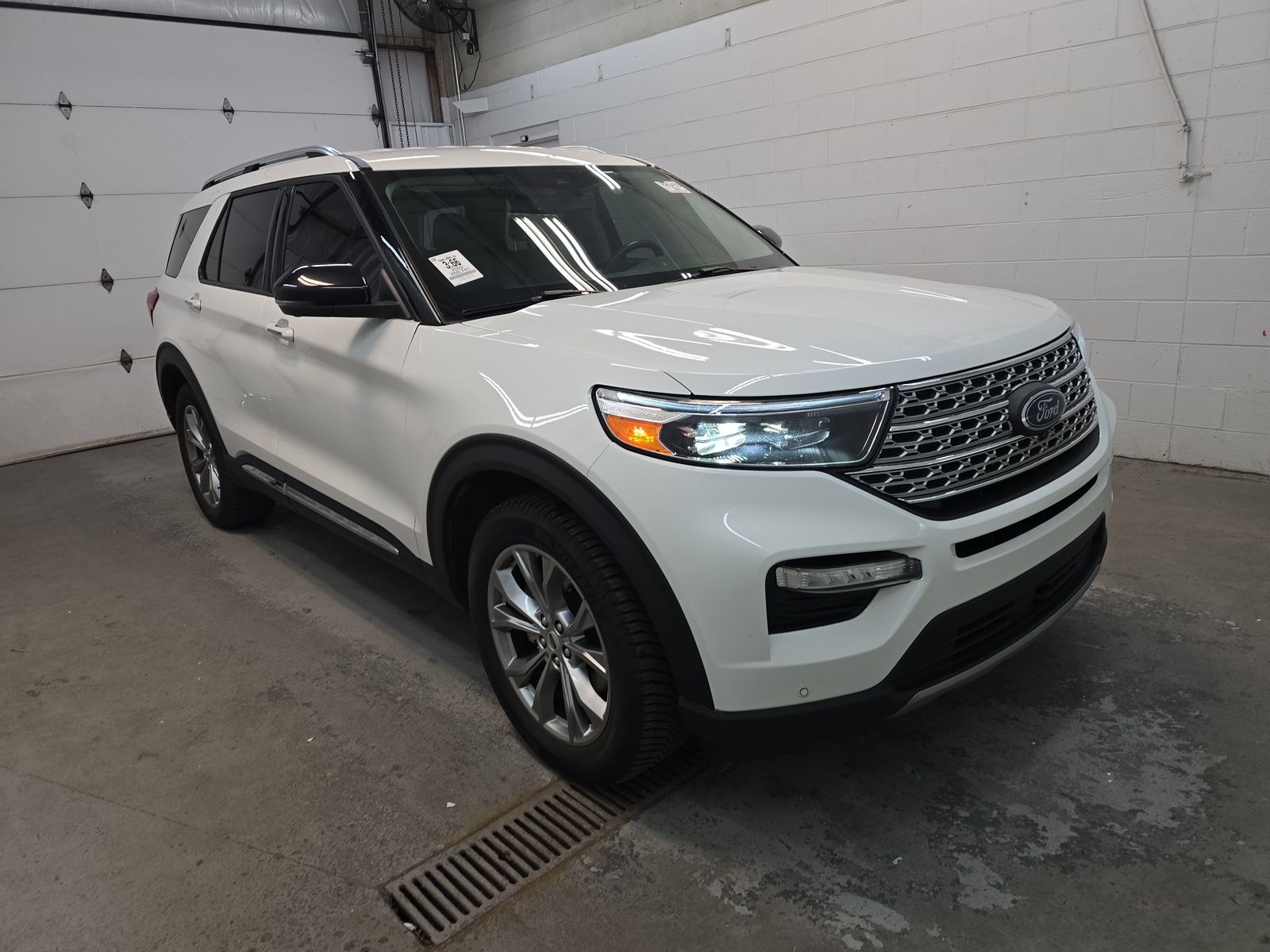 FORD EXPLORER - 4