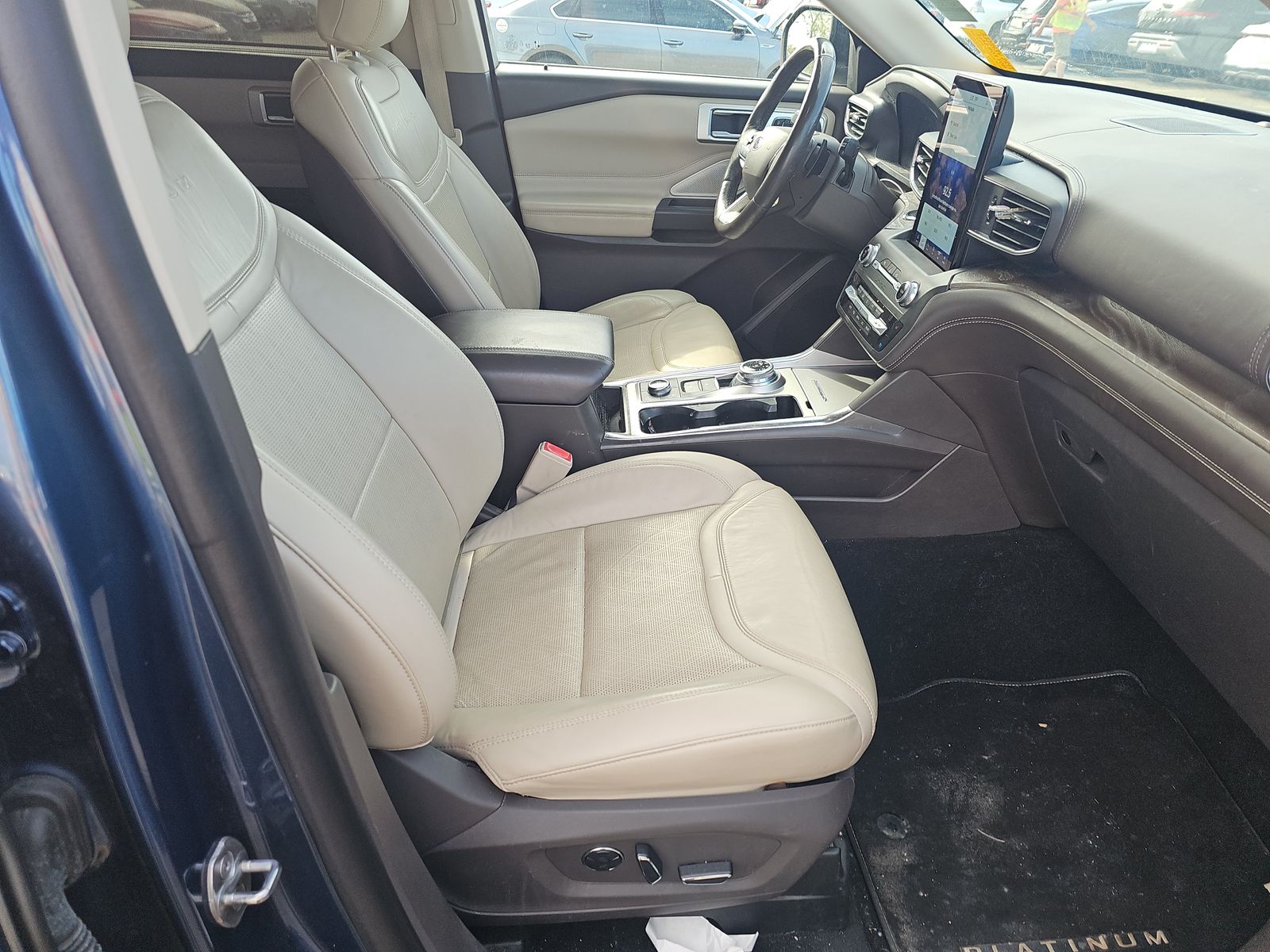FORD EXPLORER - 9