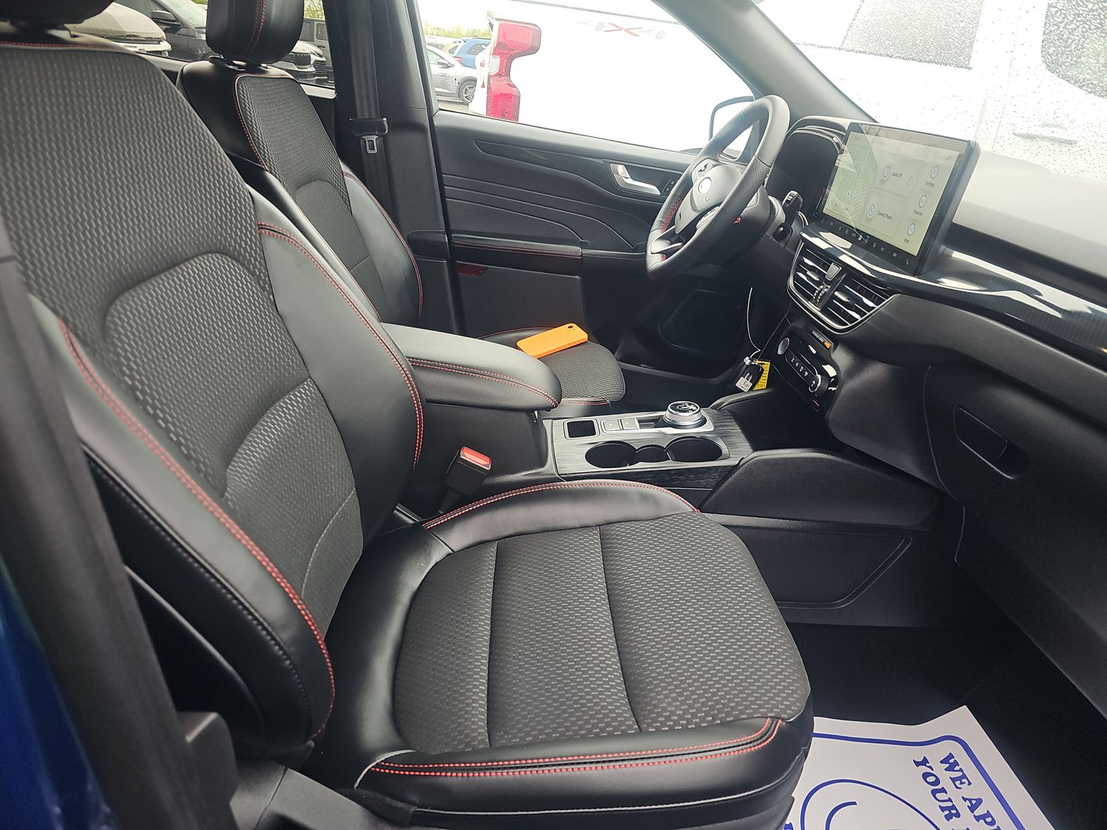 FORD ESCAPE - 9