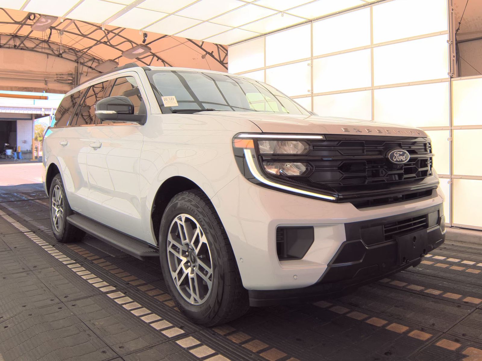 FORD EXPEDITION - 5
