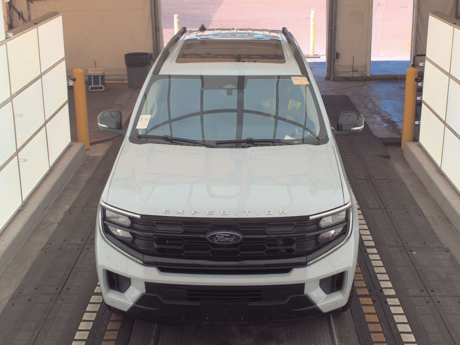 FORD EXPEDITION - 3