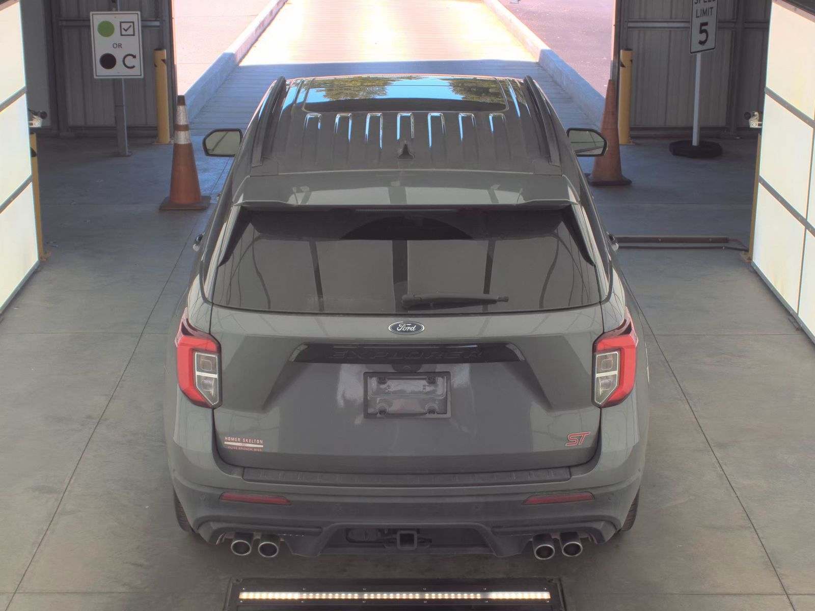 FORD EXPLORER - 7