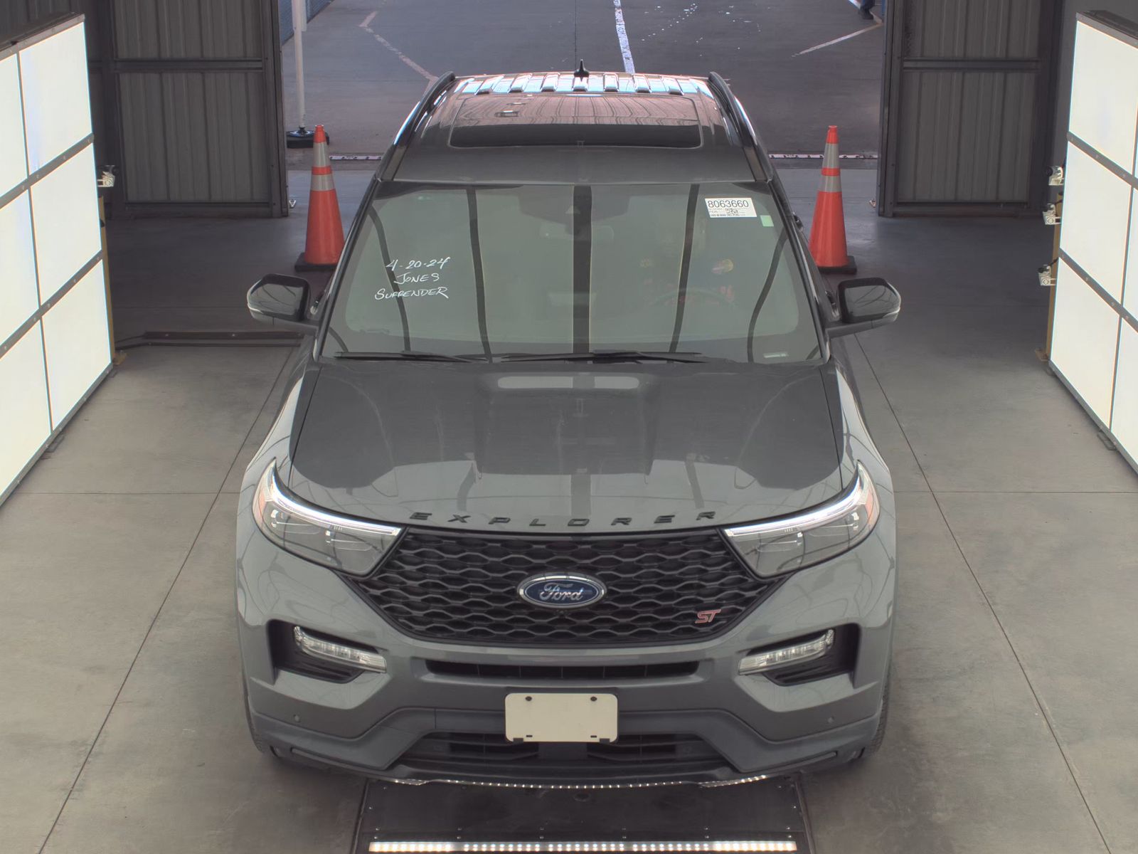 FORD EXPLORER - 3