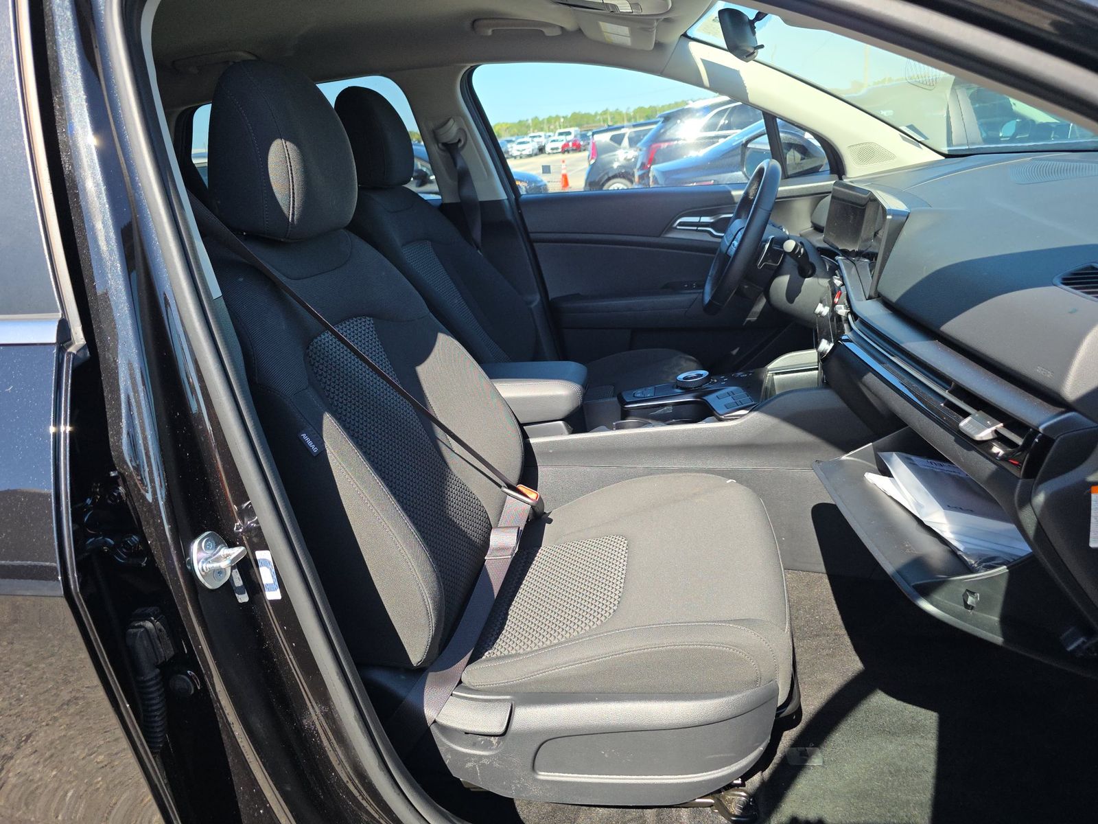 2026 Kia Sportage Hybrid LX FWD