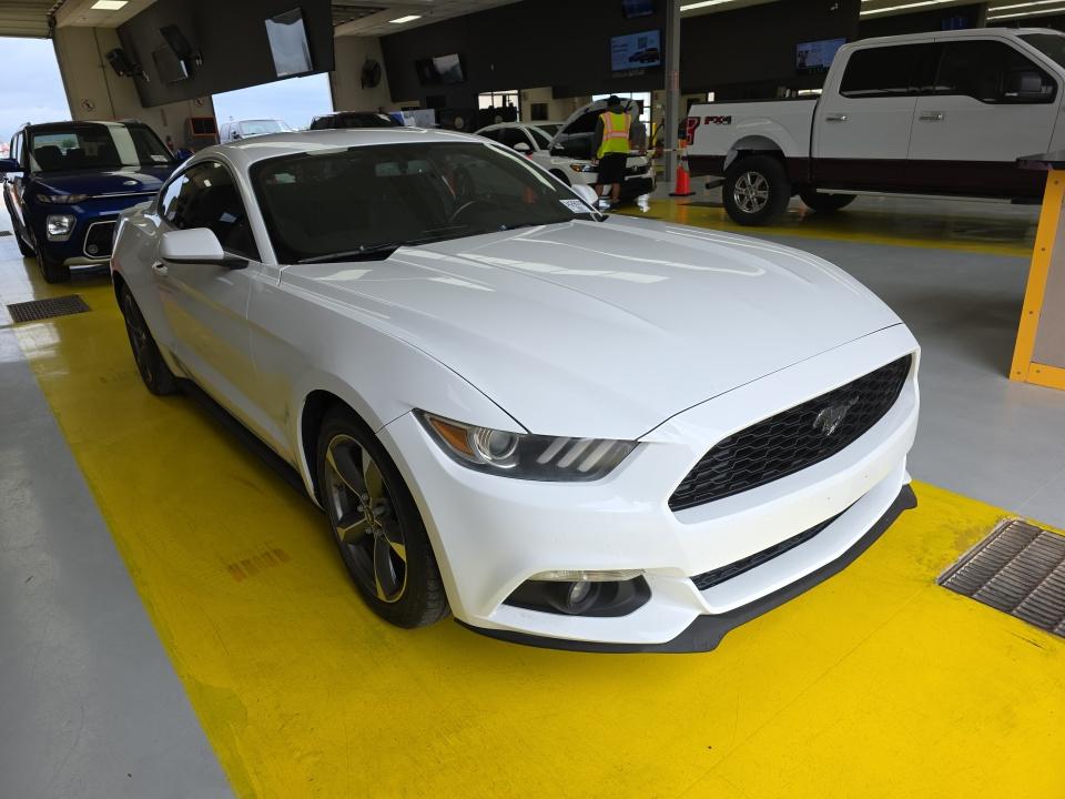 FORD MUSTANG - 4